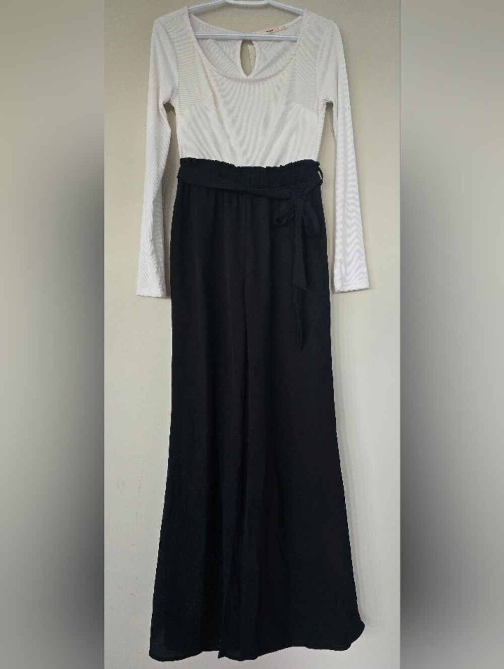 NWT Miami Black Wide-Leg Jumpsuit with Tie Waist. Ribbed Top. Key Hole Back.